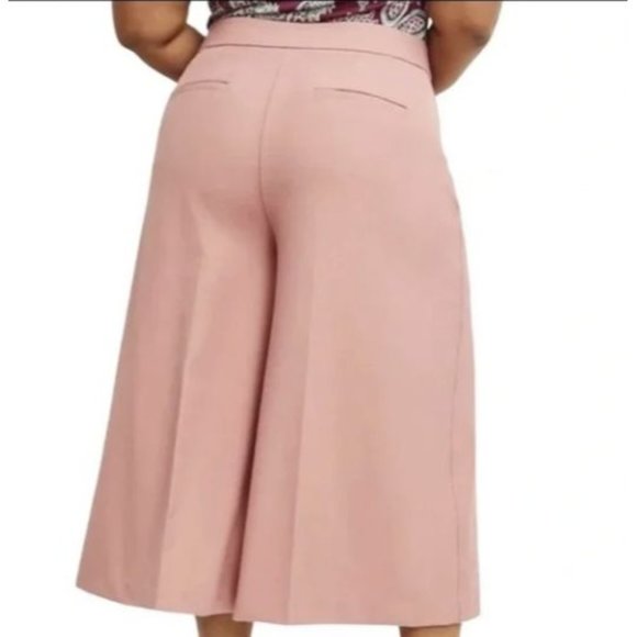 Lane Bryant "The Allie" Wide Leg, Coral Color, Cropped Pants, Size 20R - Picture 7 of 7